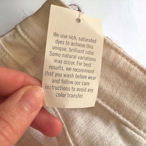 ⚡️QUICKSALE!⚡️ NEW Abercrombie Destroyed Curve Love High Rise Mom Jean in White - Picture 12 of 13